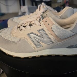 New Balance Beige and Gray Sneakers Wmns 9